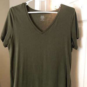 Old navy olive green v-neck size M